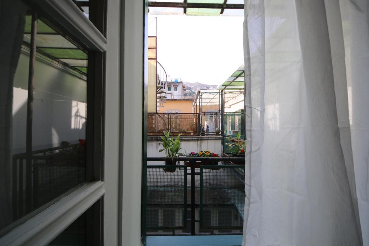 Апартаменты Casa Maulu A Napoli Centro Номер фото
